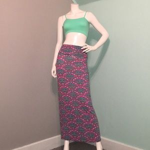 BUNDLE: Pink Rose Print Maxi Skirt & NWOT Seamless Cami, Small